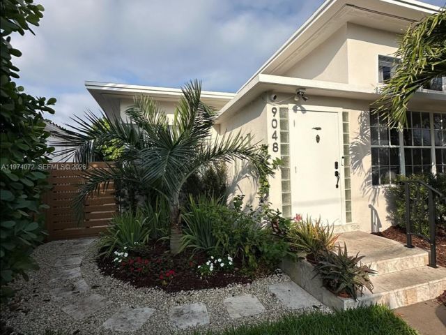 Дом в аренду по адресу 9048 Carlyle Ave - фото 7467122