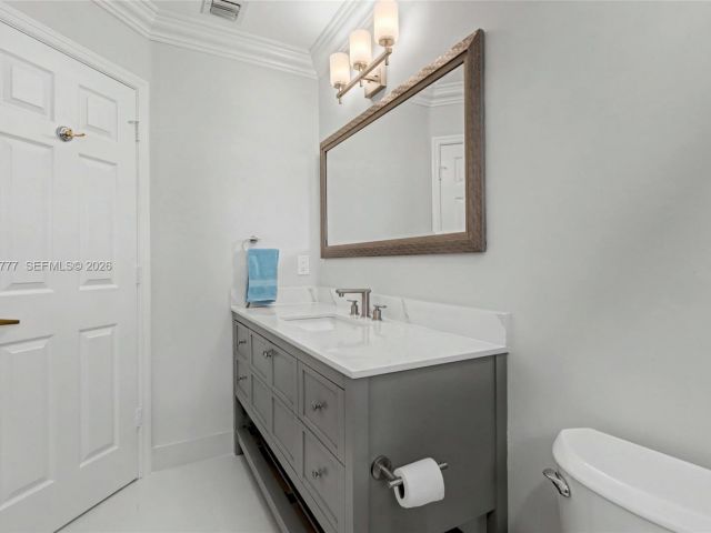 Продажа дома по адресу 1110 Lemonwood St - фото 7513002