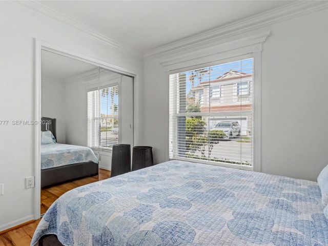 Продажа дома по адресу 1110 Lemonwood St - фото 7513004