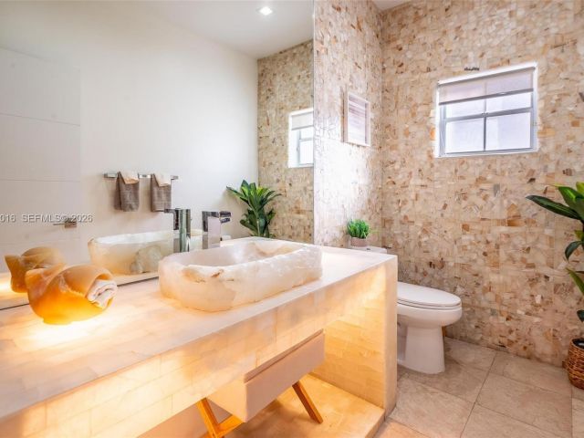 Продажа дома по адресу 5186 NW 106th Ave - фото 7535651