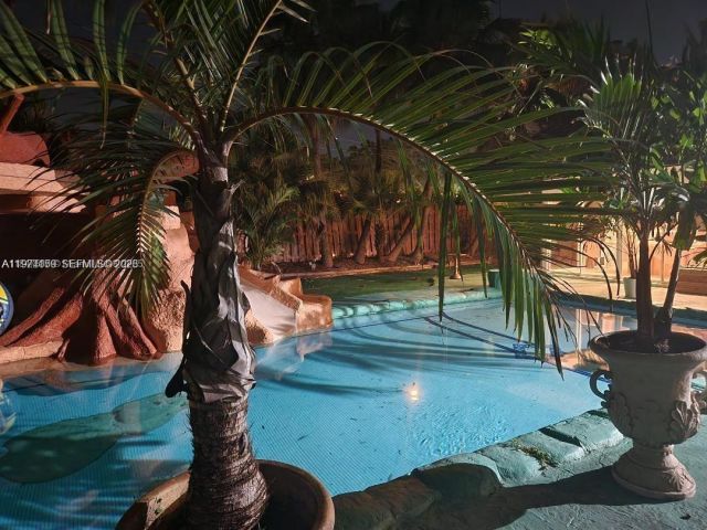 Продажа дома по адресу 2900 NW 25th Way - фото 7453388