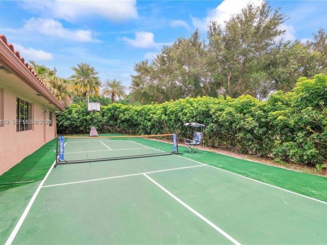 Продажа дома по адресу 2900 NW 25th Way - фото 7453394