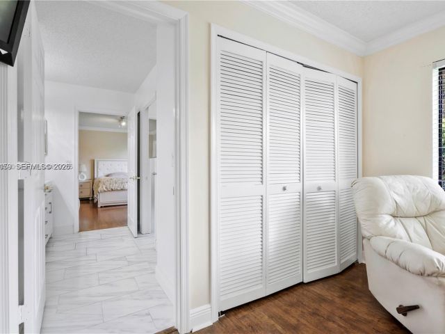 Продажа дома по адресу 2900 NW 25th Way - фото 7453406