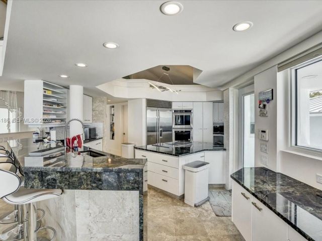 Продажа дома по адресу  - фото 7482791