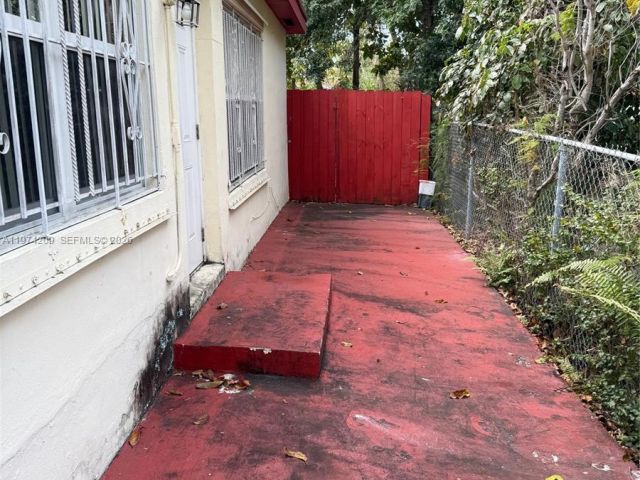 Продажа дома по адресу 130 NW 124th St - фото 7475745