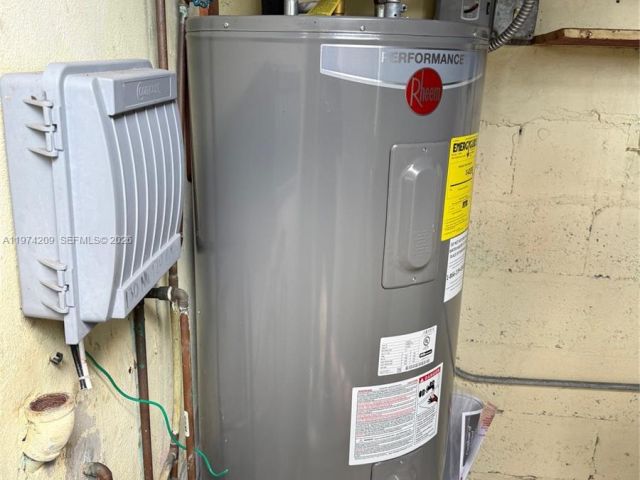 Продажа дома по адресу 130 NW 124th St - фото 7475750