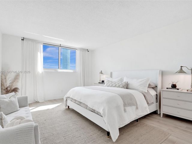 Продажа квартиры #718 - фото 7513635