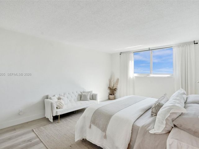 Продажа квартиры #718 - фото 7513636