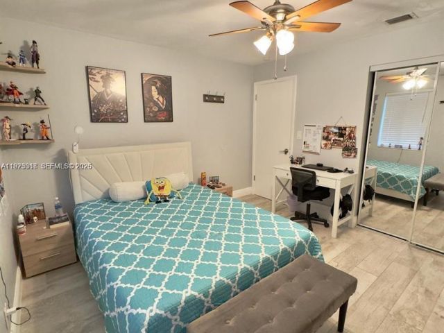 Продажа дома по адресу 2950 NE 11th Ave - фото 7478700