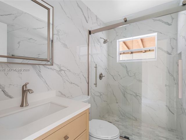 Дом в аренду по адресу 10700 SW 70th St - фото 7513568