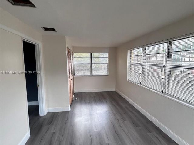 Дом в аренду по адресу 91 NE 6th Ct 0 - фото 7450500