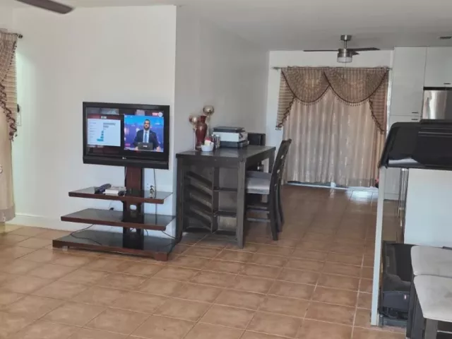 Продажа дома по адресу 565 NW 54th St - фото 7529284