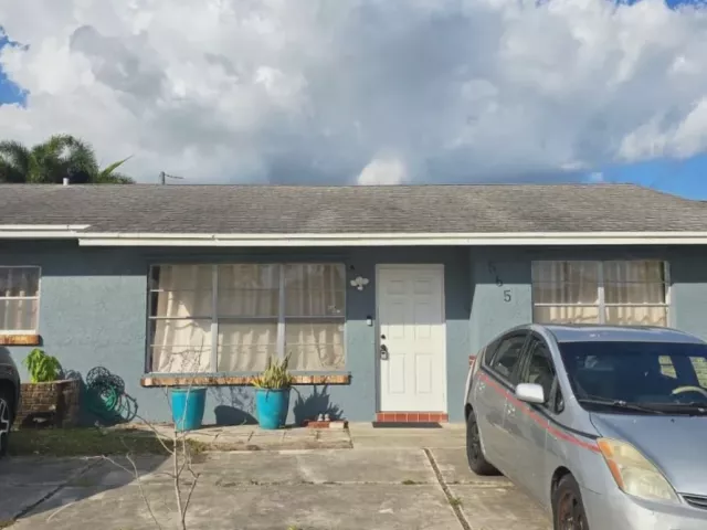 Продажа дома по адресу 565 NW 54th St - фото 7529281