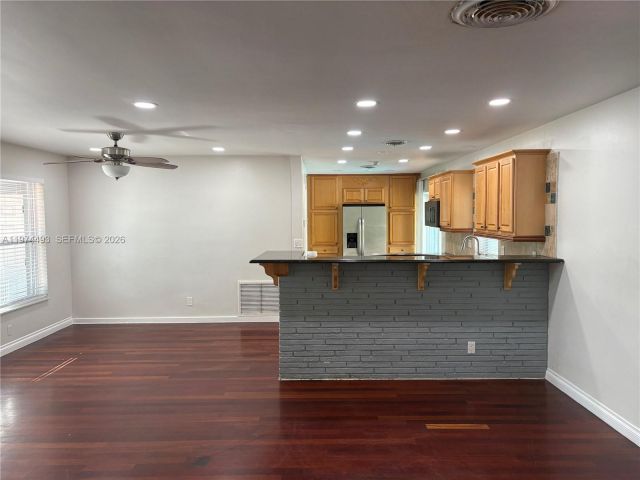 Дом в аренду по адресу 3617 Cleveland St - фото 7474552