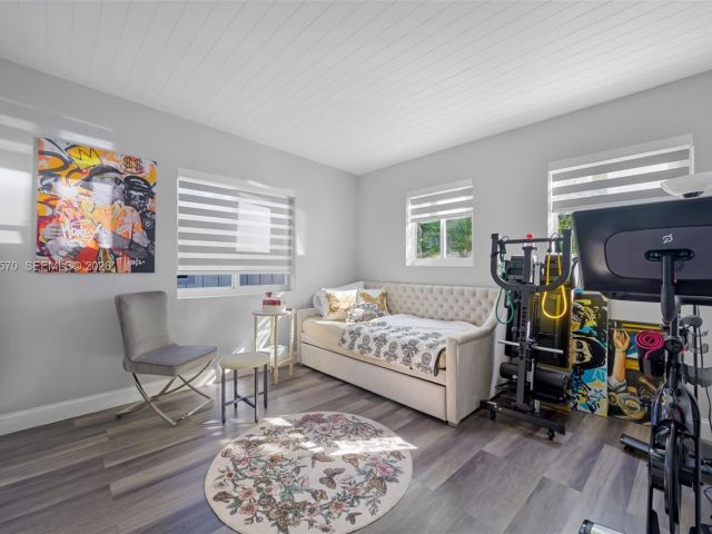 Дом в аренду по адресу 1935 Keystone Blvd 1935 - фото 7526515