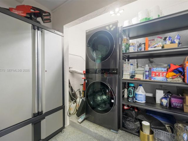 Дом в аренду по адресу 1935 Keystone Blvd 1935 - фото 7526519