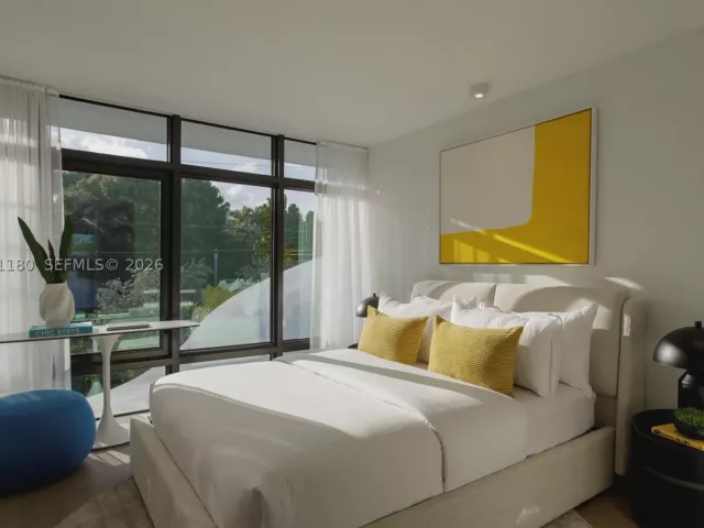 Продажа дома по адресу 5261 NE 5th Ave - фото 8975757