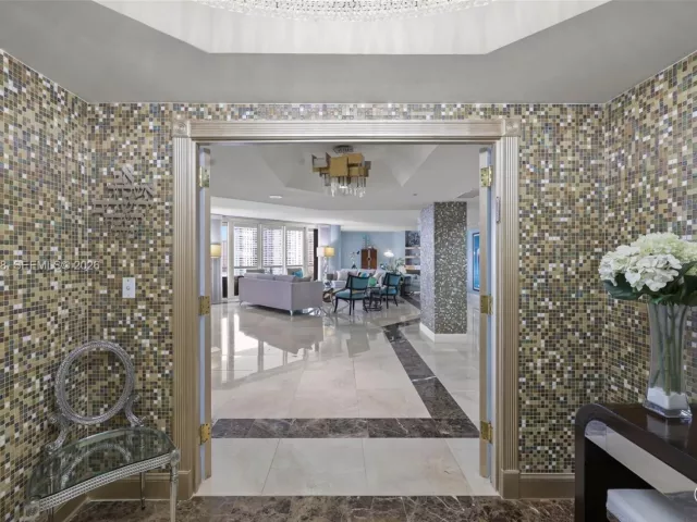 Продажа квартиры #1006 - фото 7488679