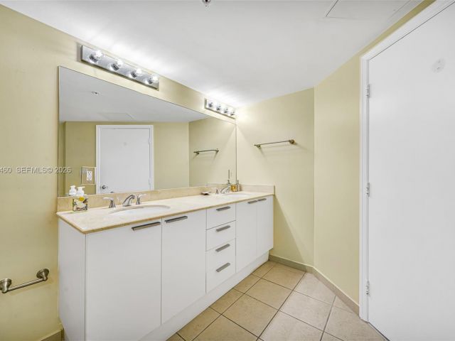 Квартира в аренду номер3605 - фото 7518024