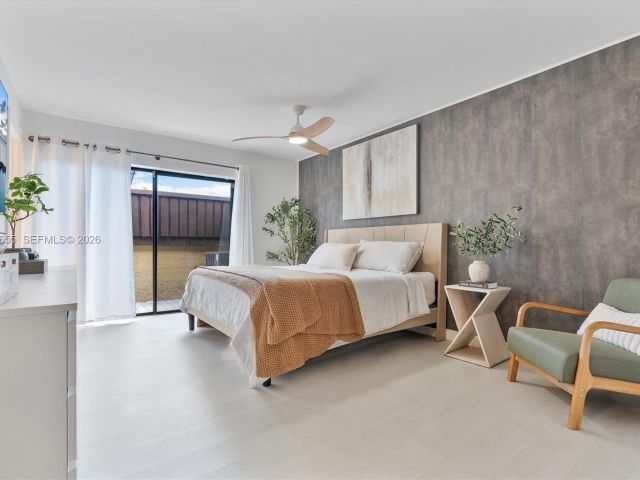 Продажа дома по адресу 20345 NE 10th Ct - фото 7531740