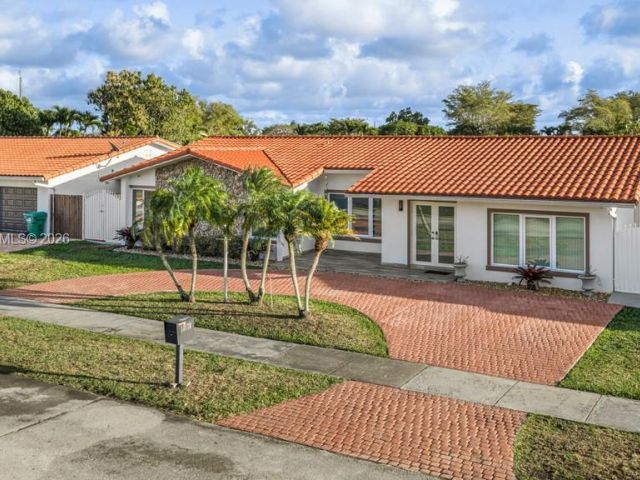 Продажа дома по адресу 13170 SW 20th St - фото 7515411