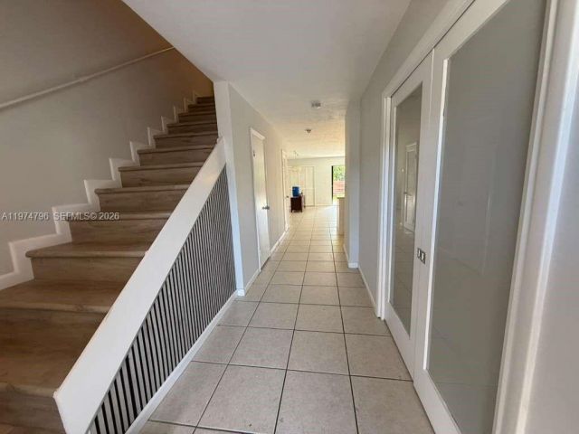 Дом в аренду по адресу 13503 NE 24th Pl 13503 - фото 7475700