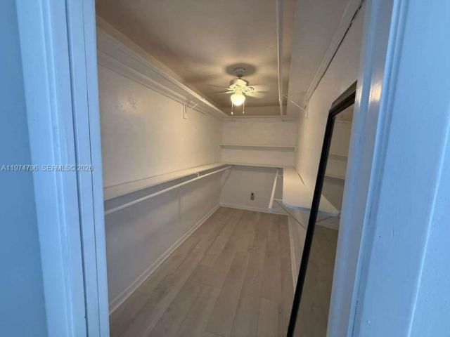 Дом в аренду по адресу 13503 NE 24th Pl 13503 - фото 7475706