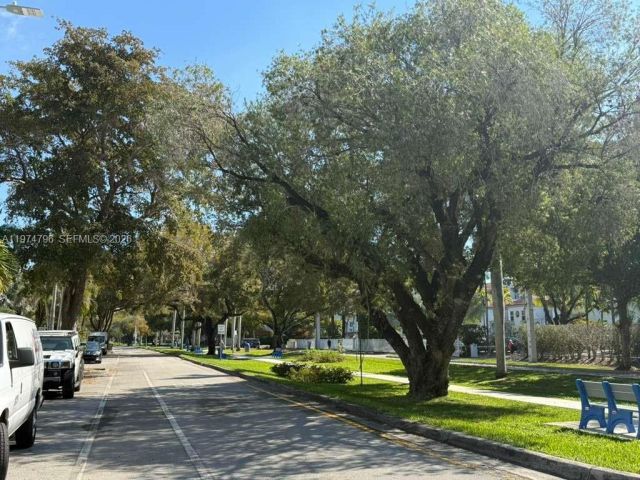 Дом в аренду по адресу 13503 NE 24th Pl 13503 - фото 7475710
