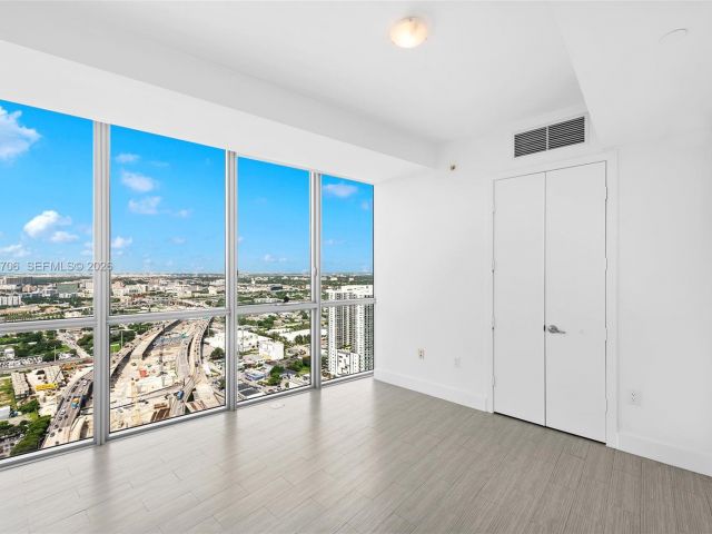 Квартира в аренду номер4405 - фото 7483839