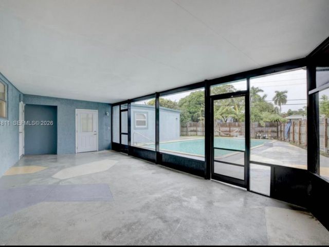 Дом в аренду по адресу 1101 NW 14th Ct - фото 7483107