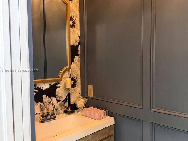 Продажа дома по адресу 3744 SW 156th Ct - фото 7537004