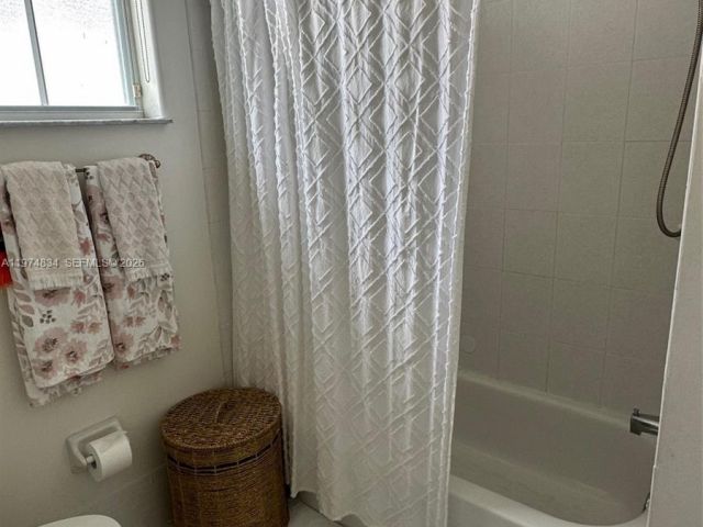 Продажа дома по адресу 3744 SW 156th Ct - фото 7537008