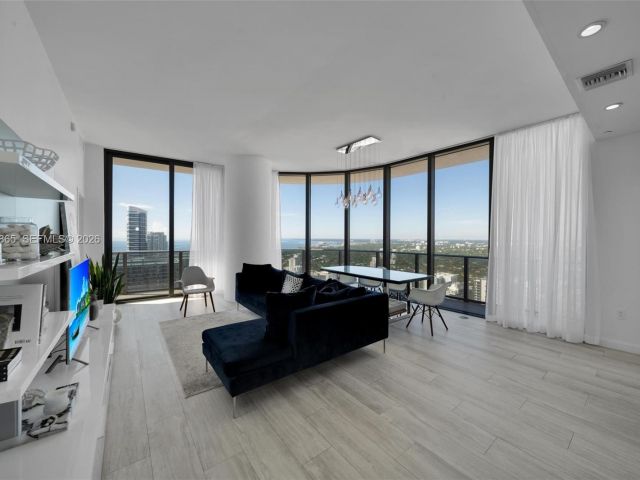 Продажа квартиры #4406 - фото 7522436