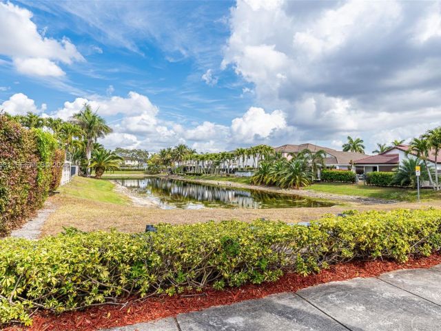 Продажа дома по адресу 16610 SW 57 LN - фото 7525739