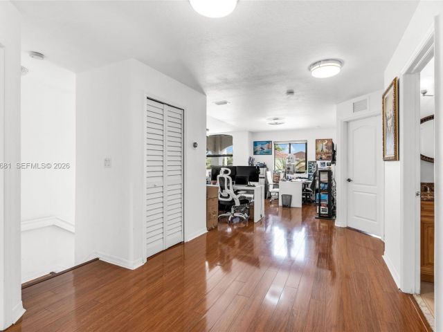 Продажа дома по адресу 16610 SW 57 LN - фото 7525753