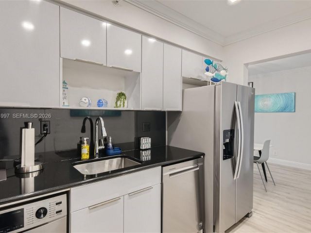 Квартира в аренду номер715 (AVAILABLE APRIL) - фото 7477651