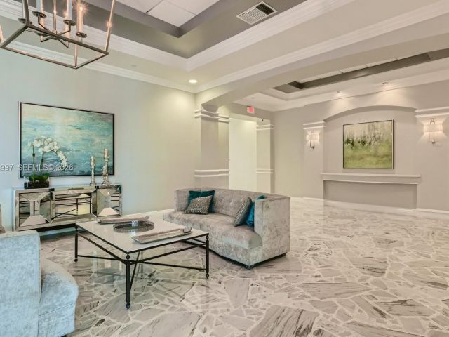 Квартира в аренду номер715 (AVAILABLE APRIL) - фото 7477665