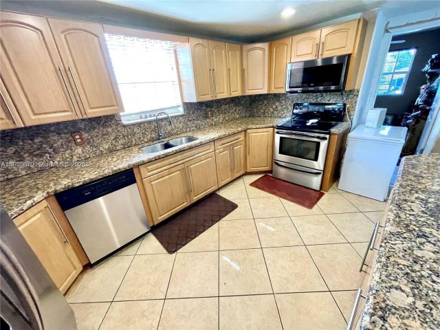 Дом в аренду по адресу  - фото 7525054