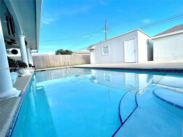 Дом в аренду по адресу  - фото 7525061