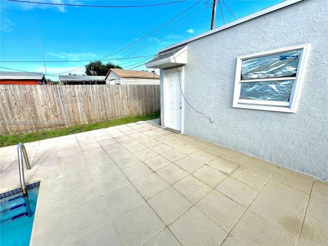 Дом в аренду по адресу  - фото 7525065