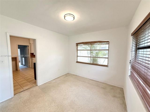 Дом в аренду по адресу 845 Fairway Dr - фото 7524581