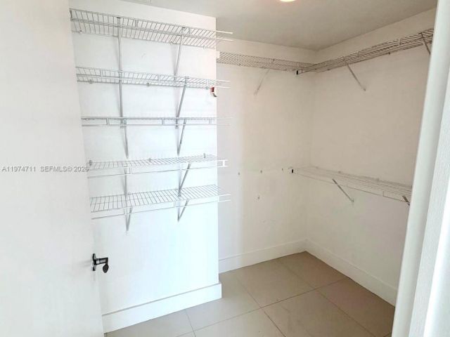 Квартира в аренду номер3403 - фото 7531519