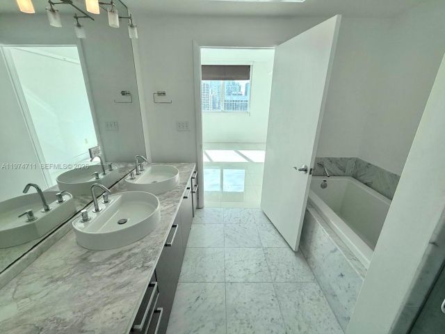 Квартира в аренду номер3403 - фото 7531523