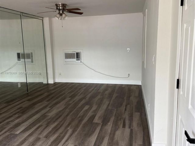 Дом в аренду по адресу 1325 NW 124th St 1325 - фото 7475295