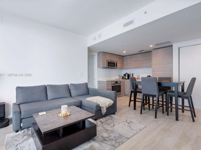 Квартира в аренду номер2807 - фото 7451842