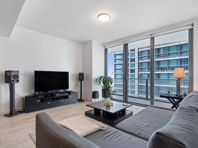 Квартира в аренду номер2807 - фото 7451843