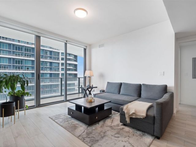 Квартира в аренду номер2807 - фото 7451845