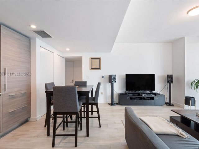 Квартира в аренду номер2807 - фото 7451849