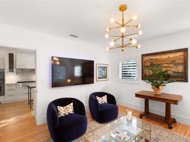 Дом в аренду по адресу 600 San Lorenzo Ave - фото 7471357