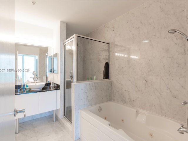 Продажа квартиры #4121 - фото 7491024